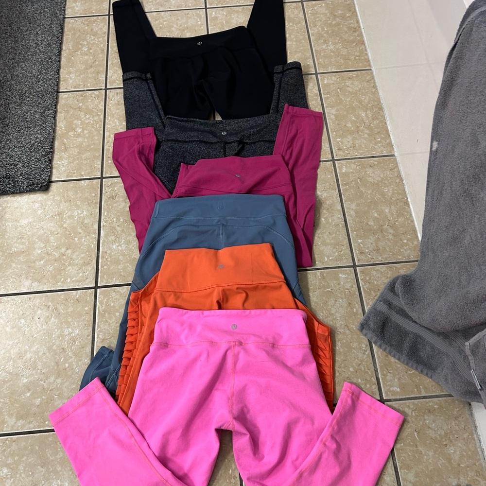 6 Lululemon Leggings